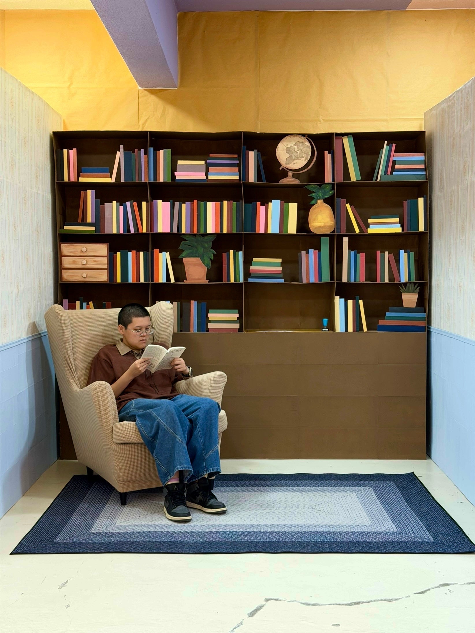 Mew Book Nook: A Hideout Between Books